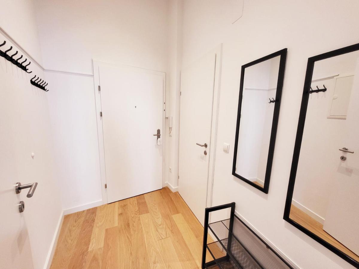 Novara City Apartment Wenen Buitenkant foto