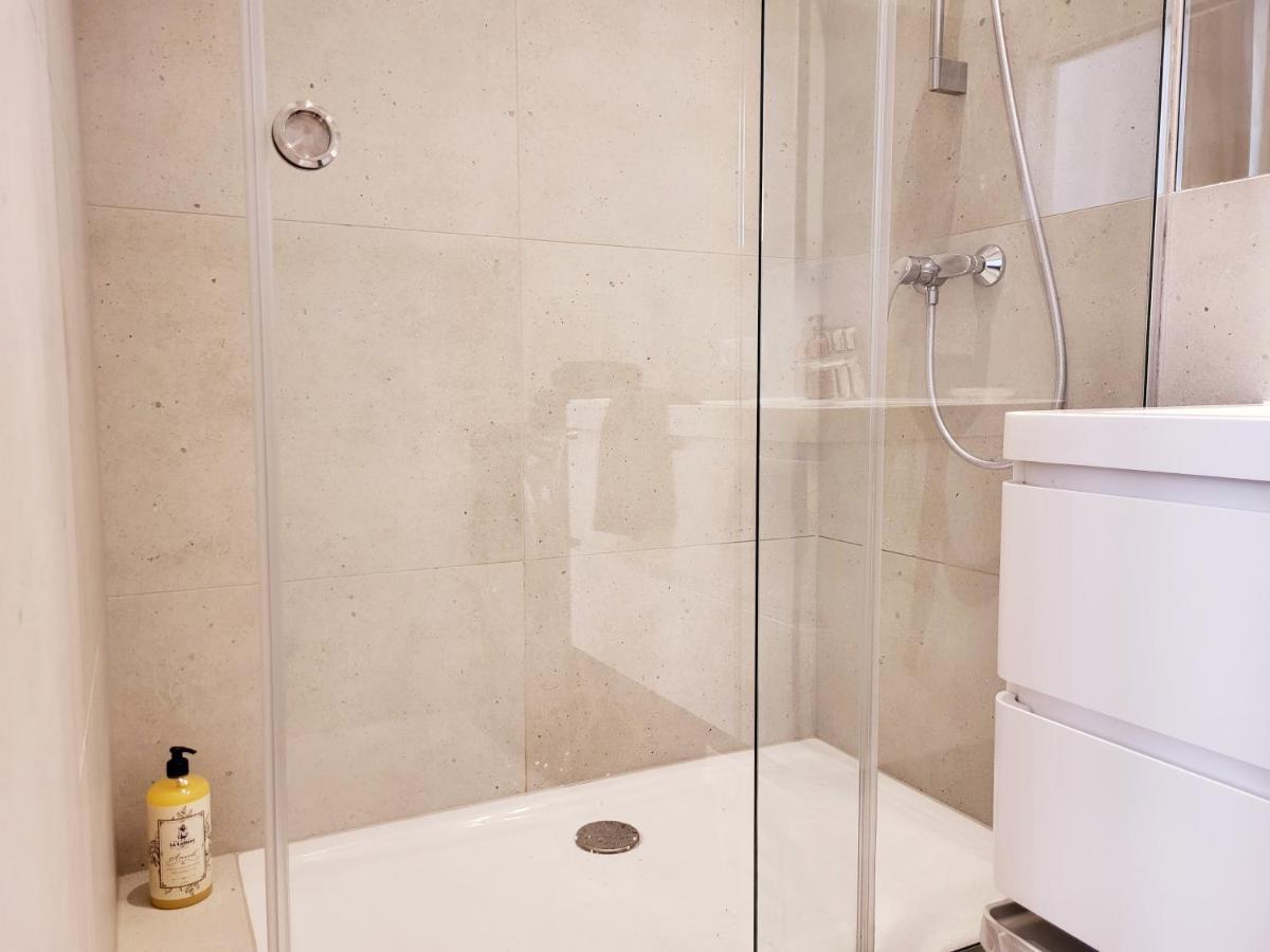 Novara City Apartment Wenen Buitenkant foto